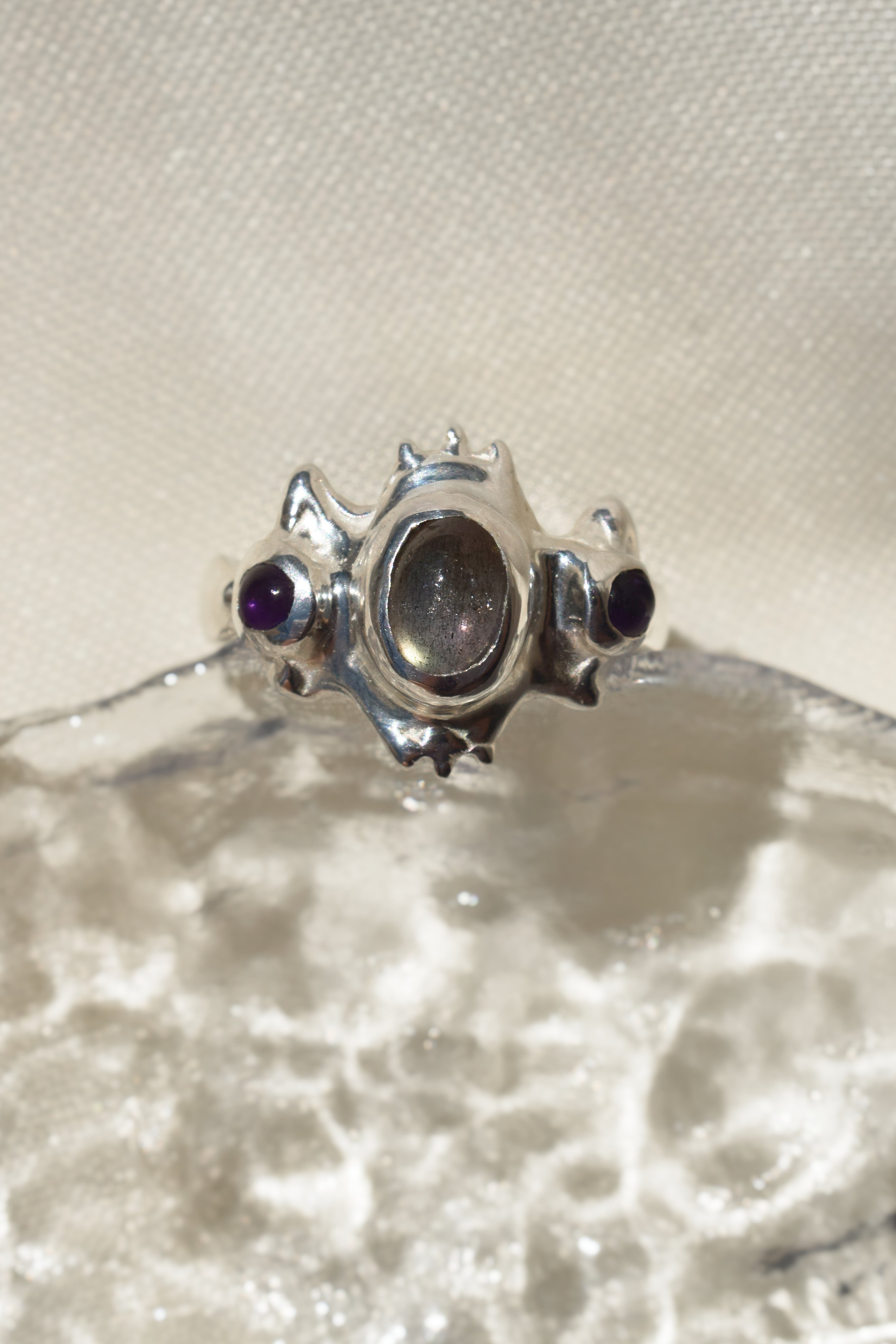 Sterling silver labradorite & amethyst ring