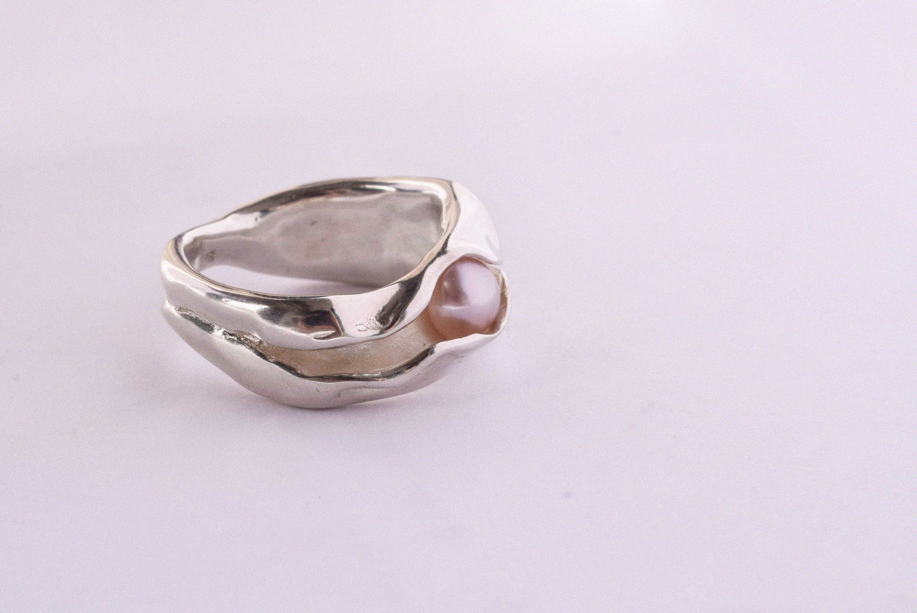 Pink pearl sterling silver ring