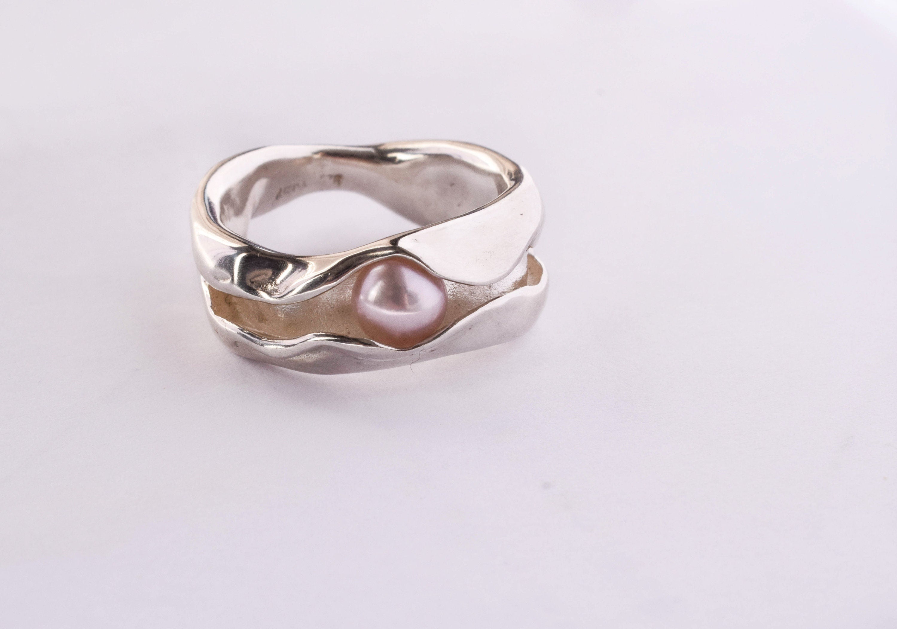 Pink pearl sterling silver ring