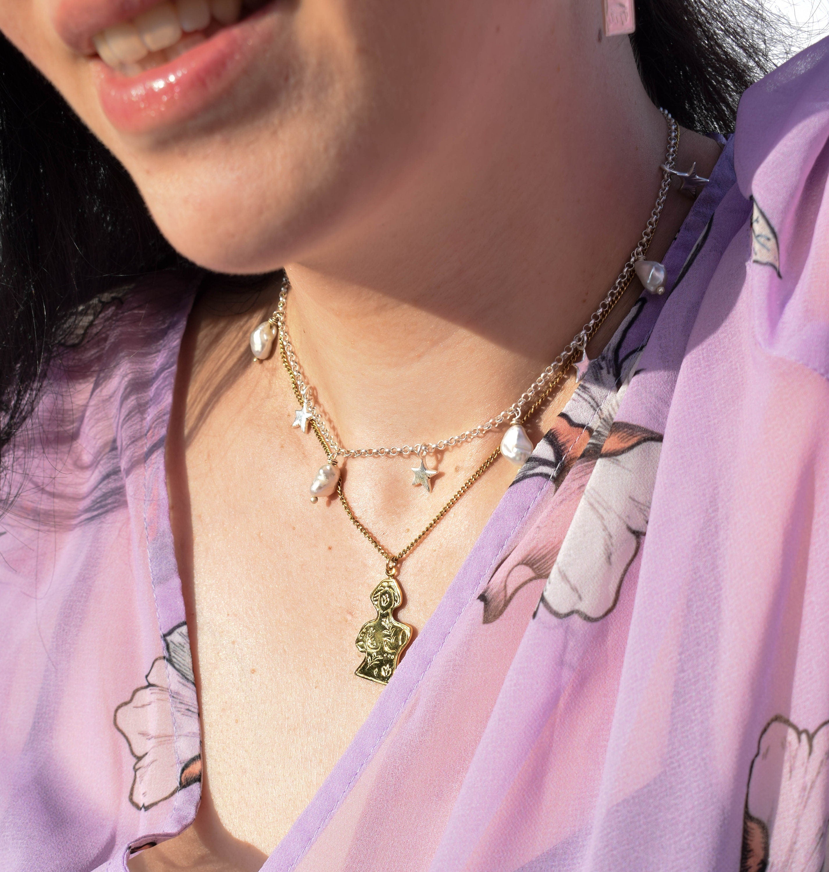 Irregular pearl and stars necklace