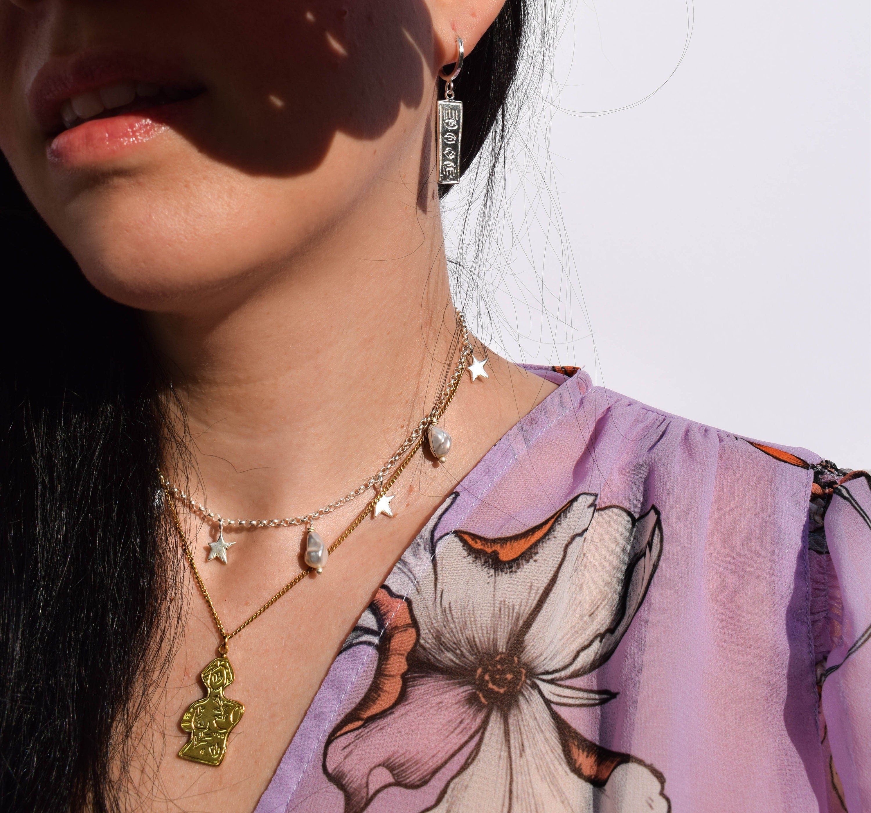 Irregular pearl and stars necklace
