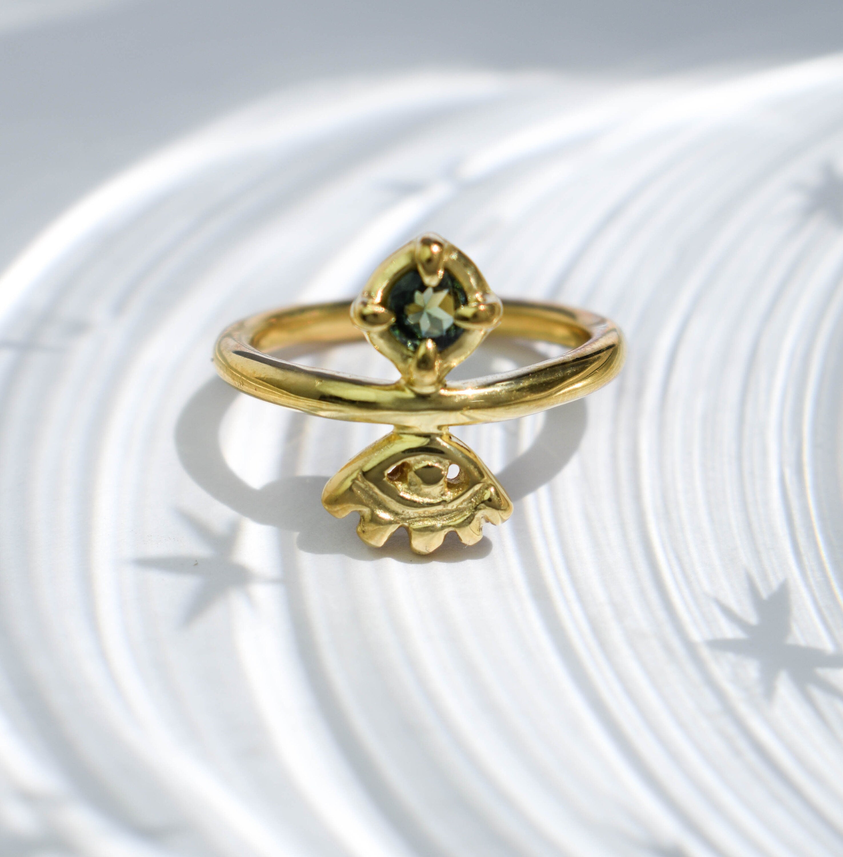 Green tourmaline gold tone ring