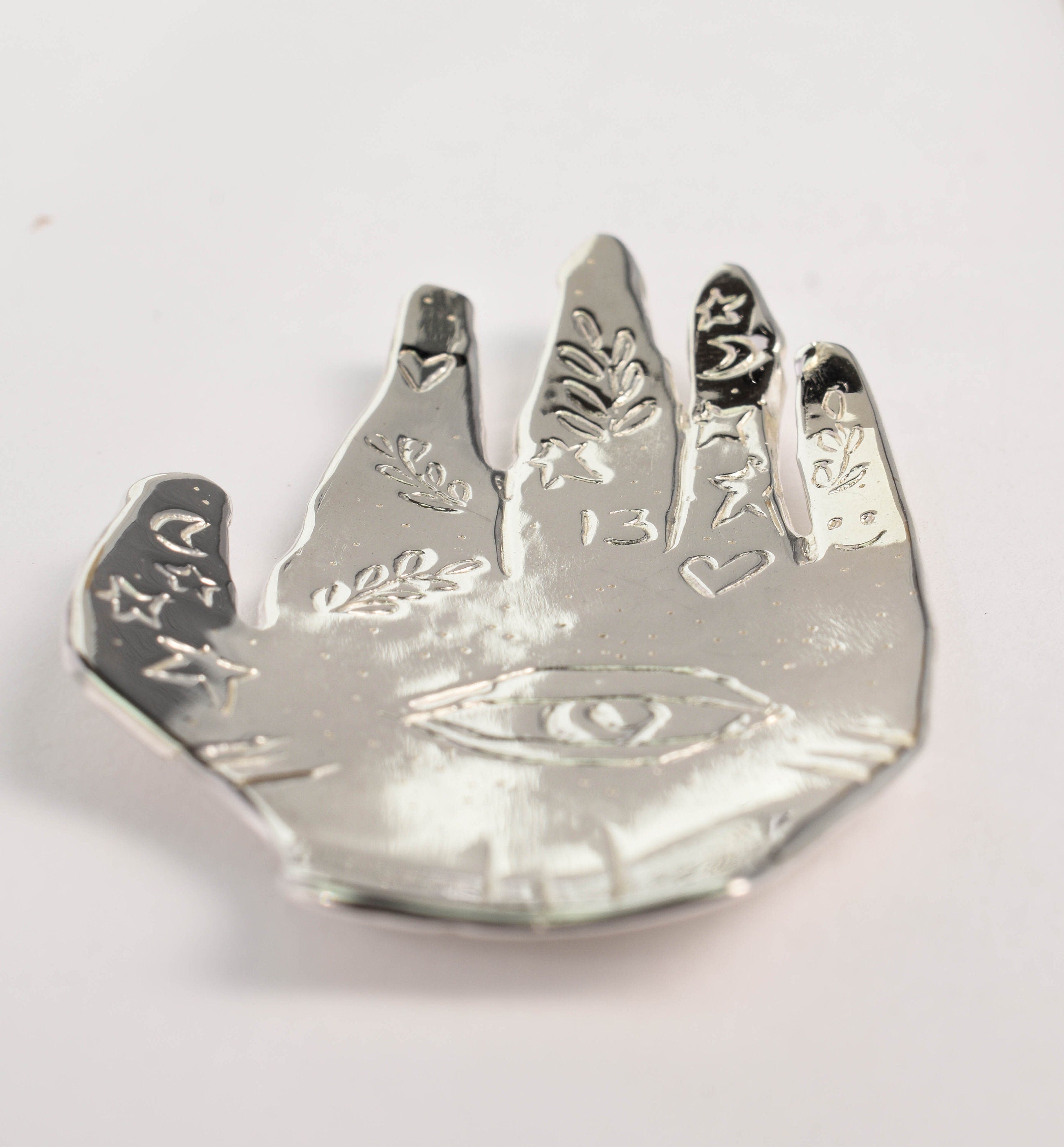 Hand catchall dish