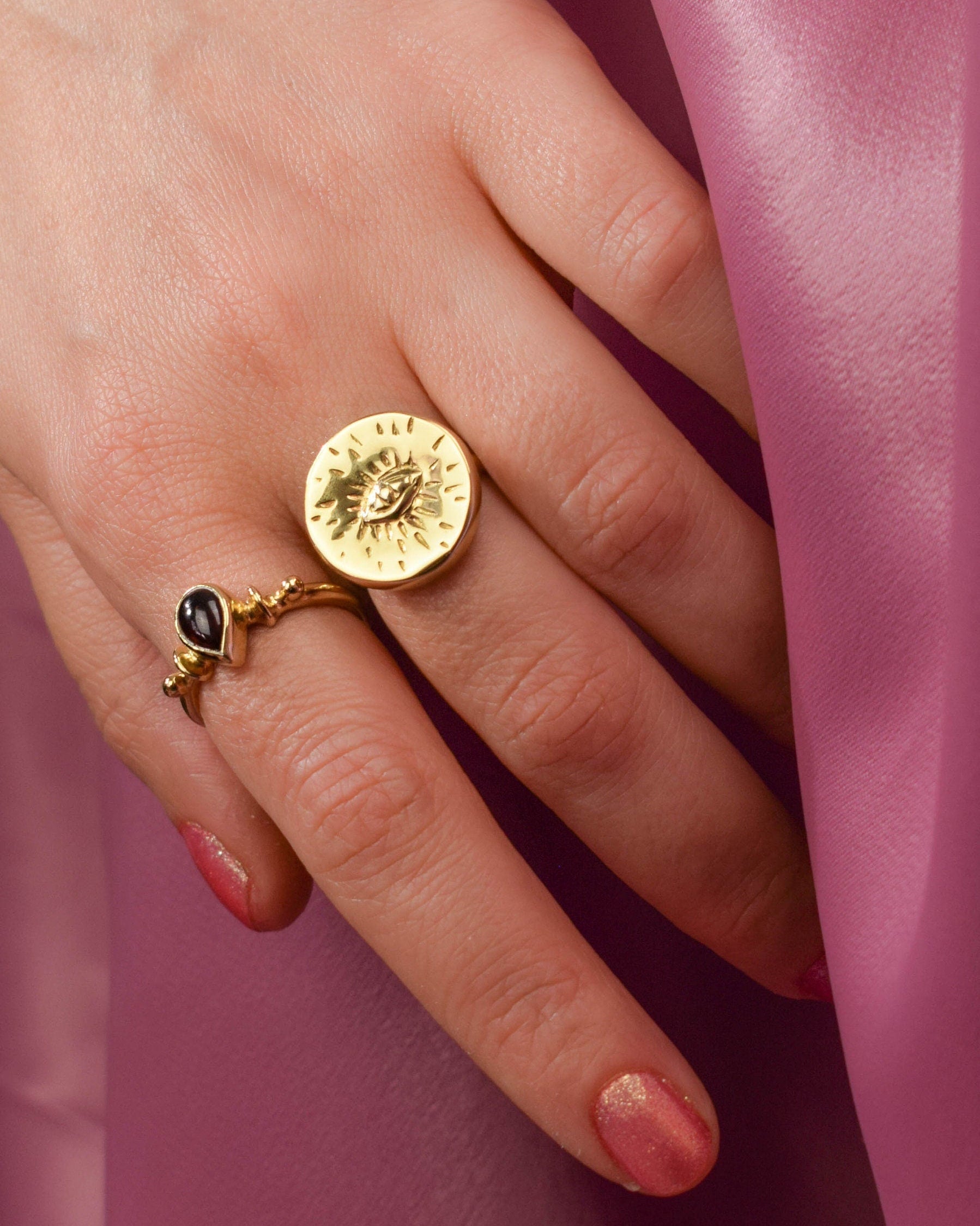 Big round ring