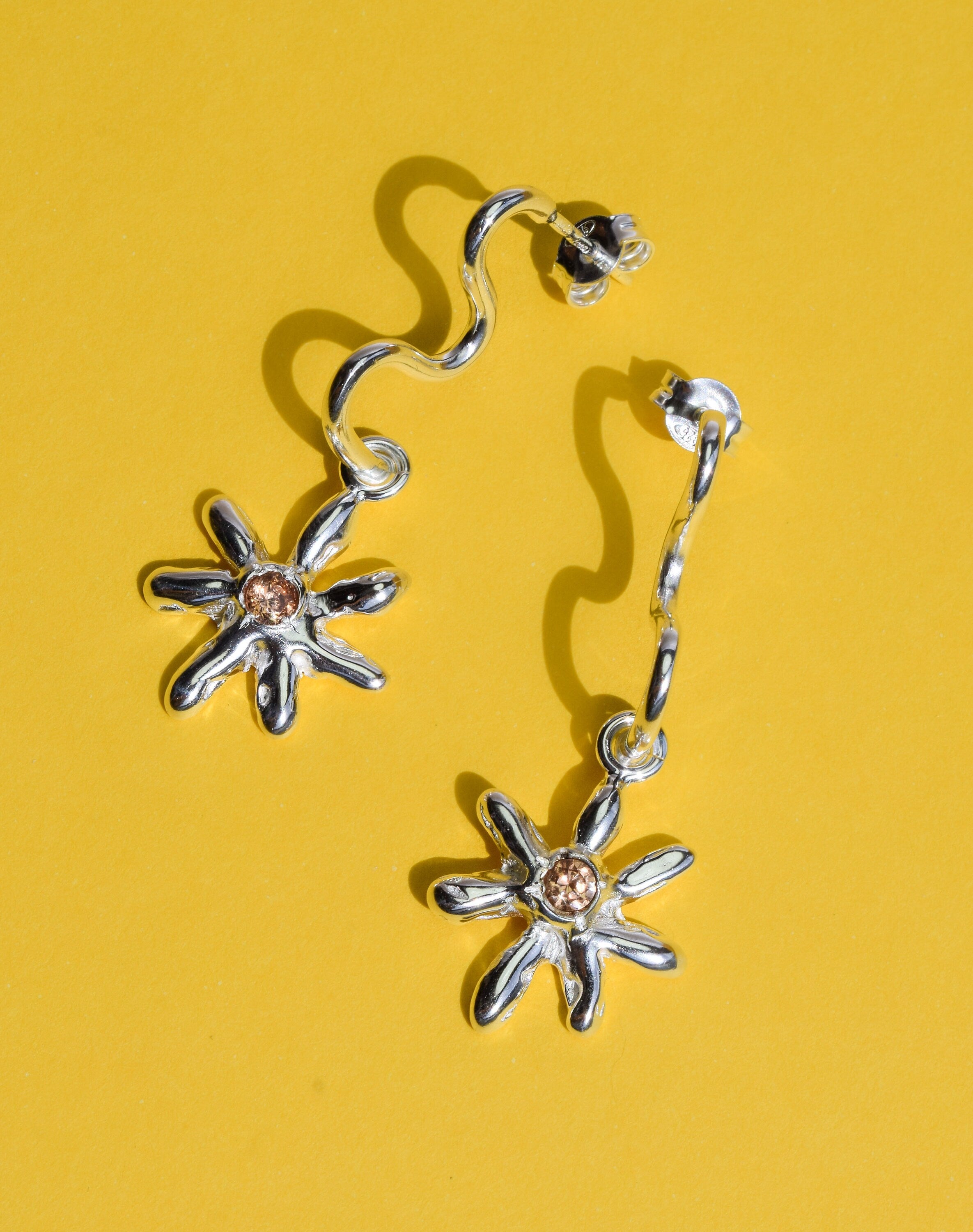Daisy fun earrings