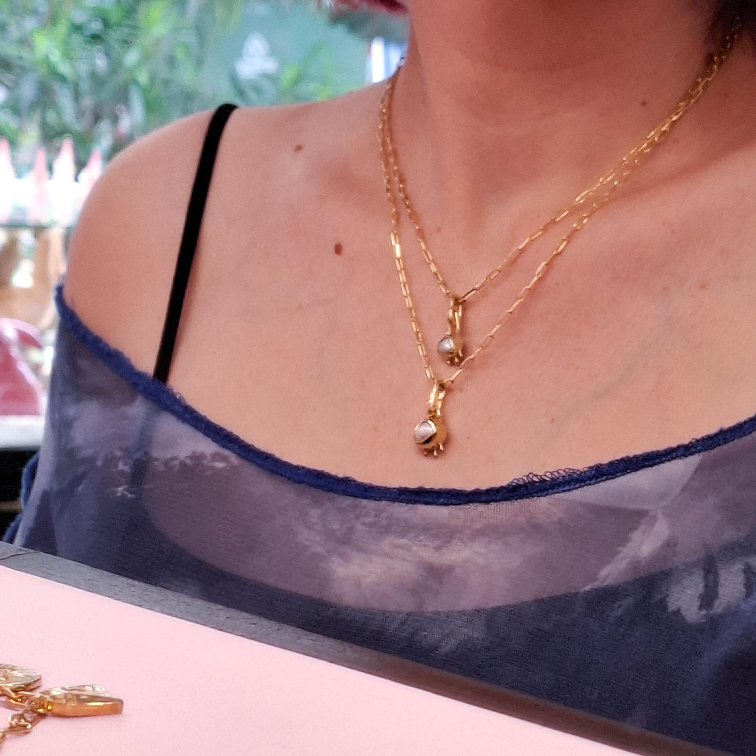 Elegant gold plated pearl necklace