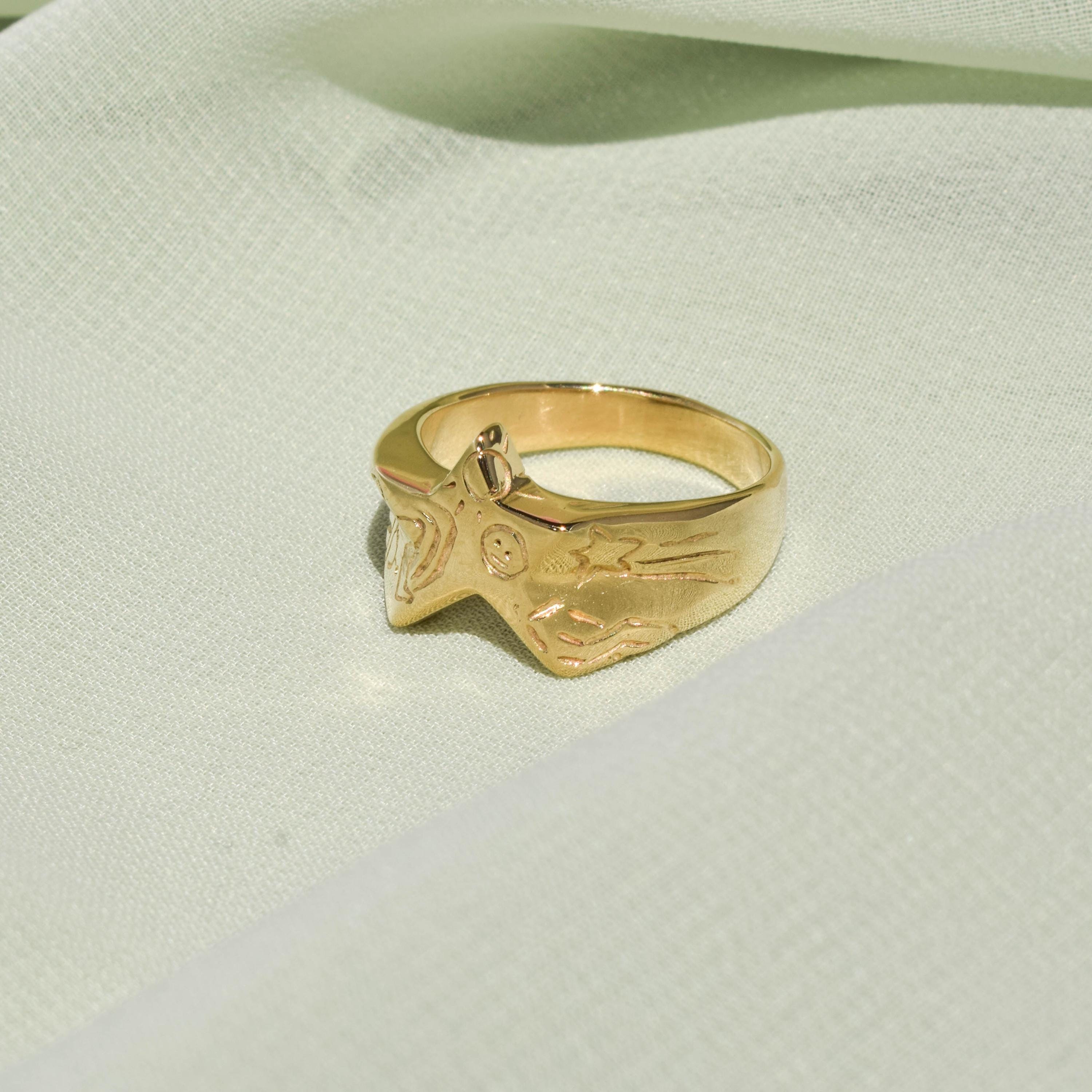 Star signet ring