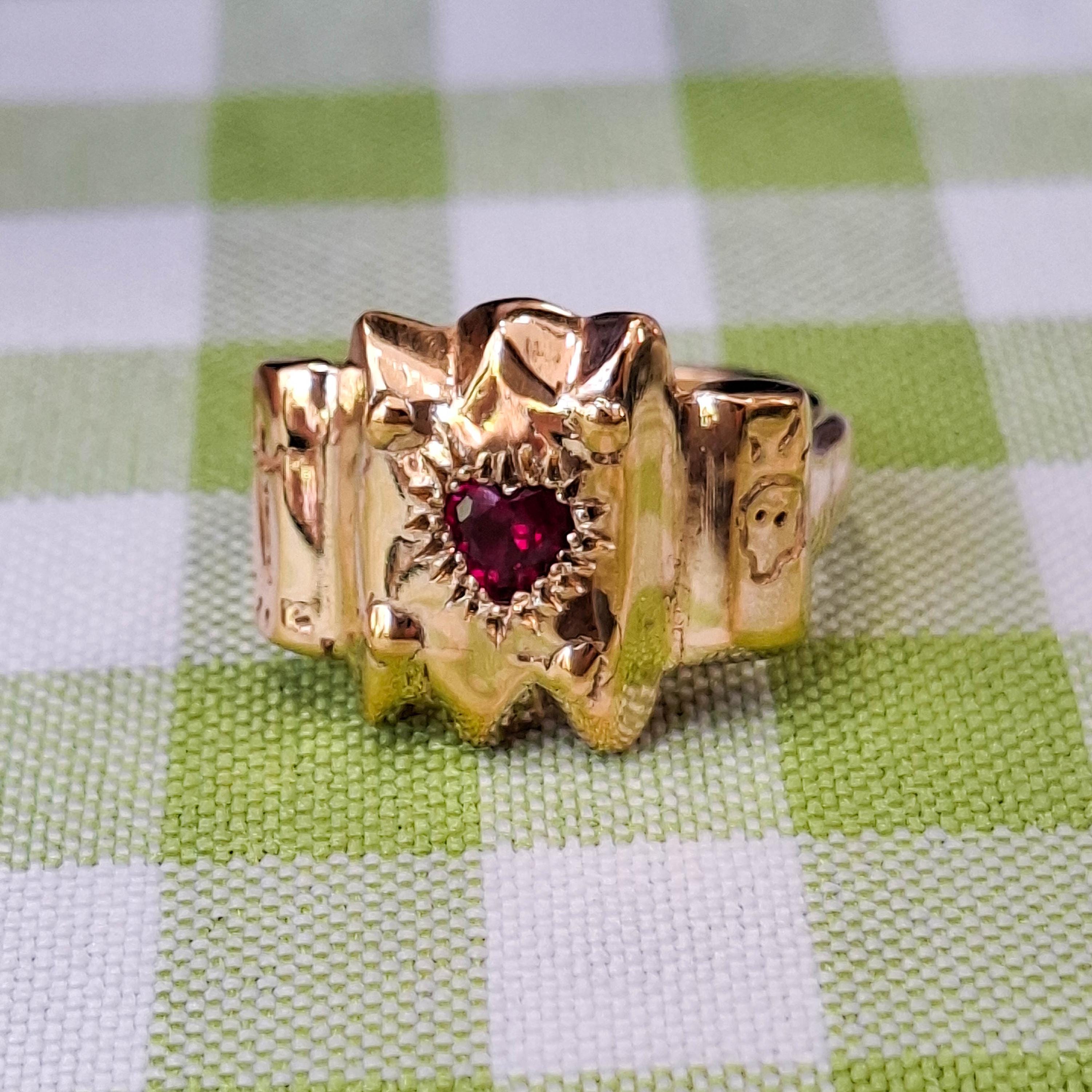 Solid silver ring with heart crystal