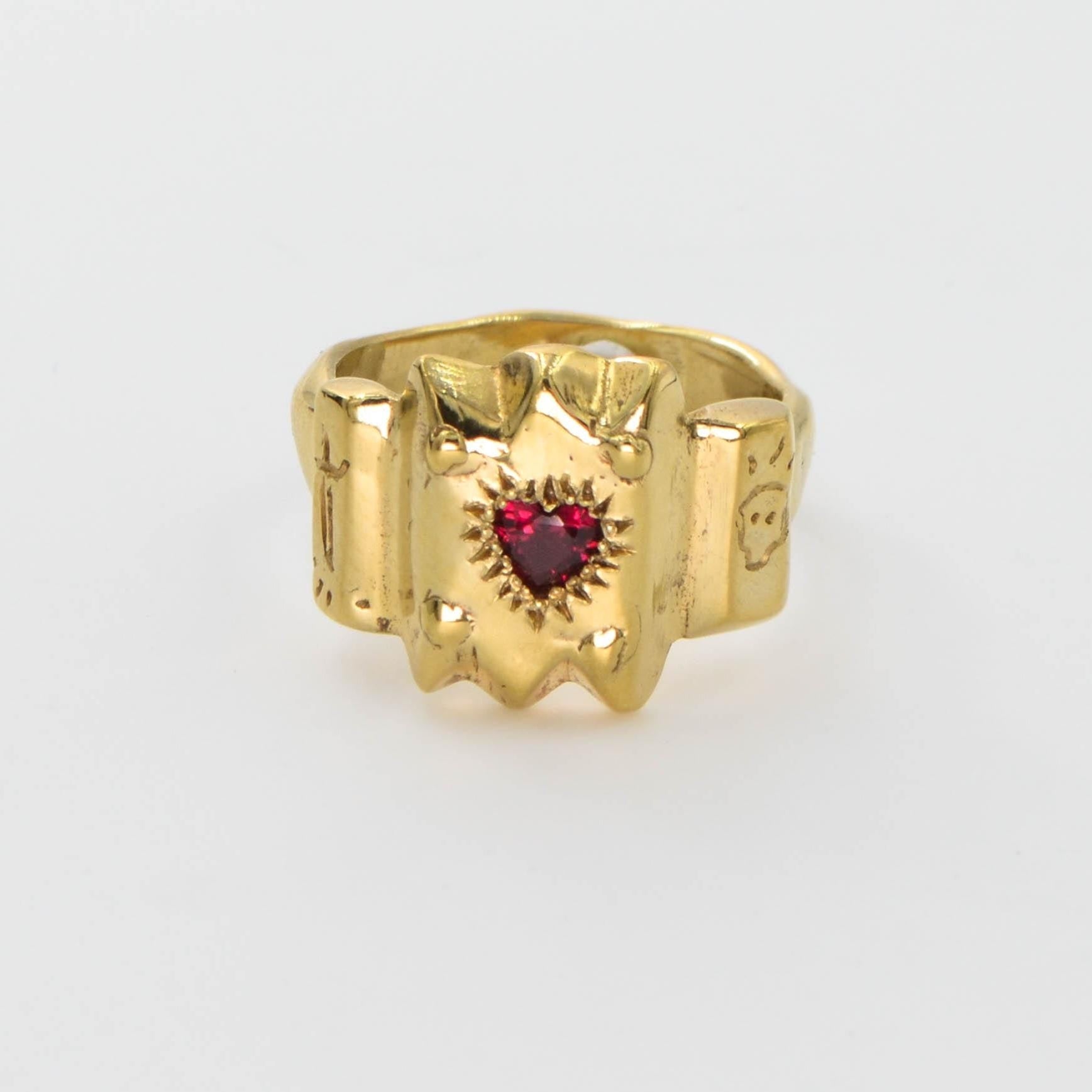 Solid silver ring with heart crystal