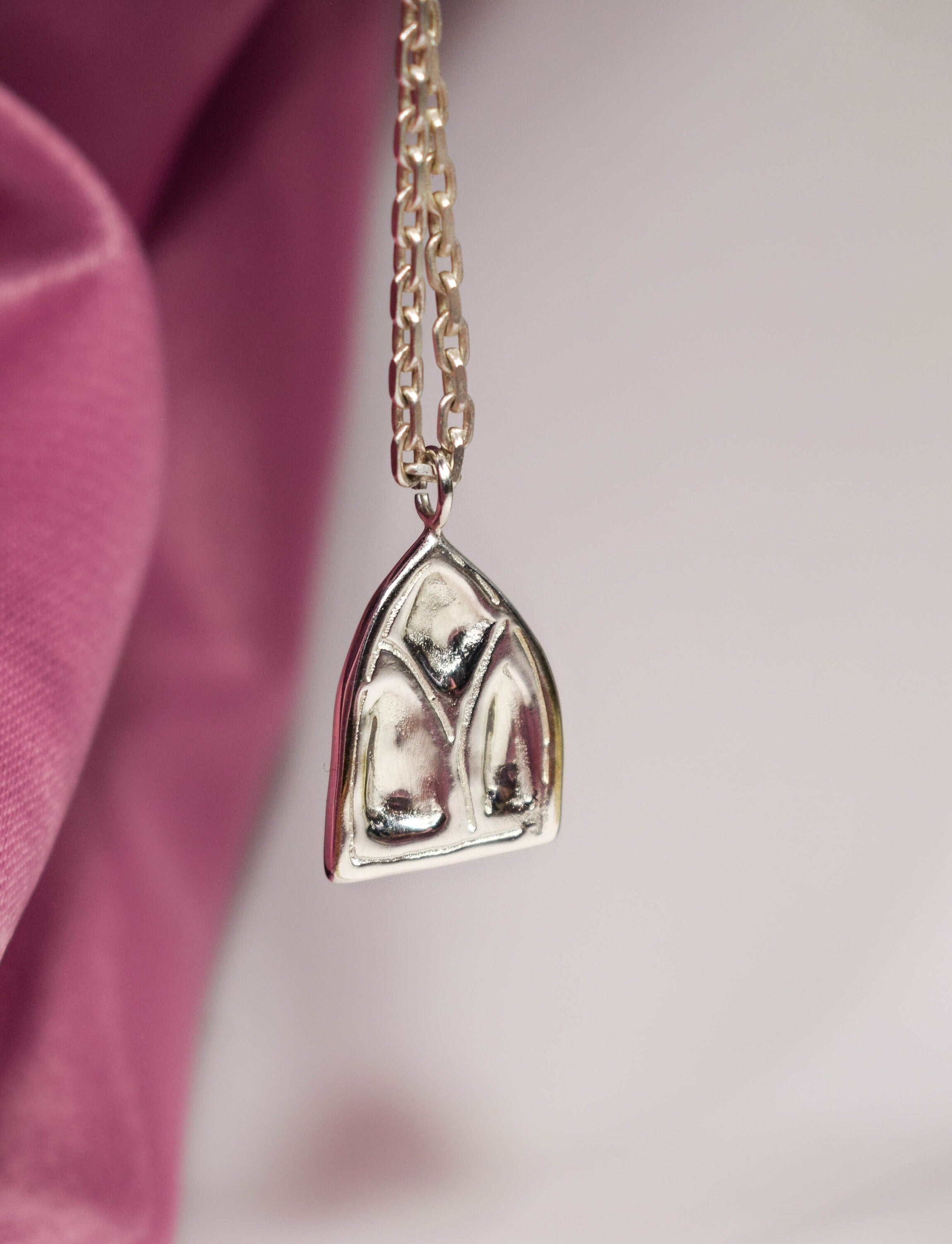 Minimalist goth necklace